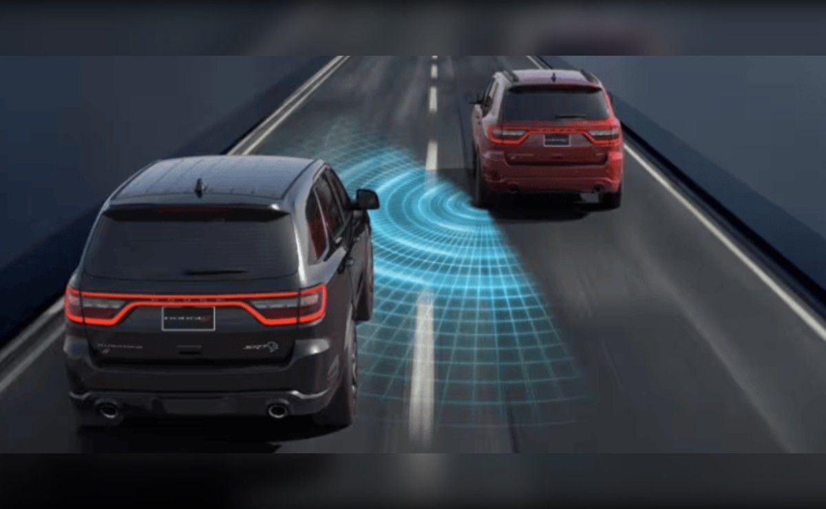 Dodge Durango SRT Hellcat 2026: la brutal SUV de 710 CV que acelera como un deportivo y cuesta más de 2 millones de pesos.