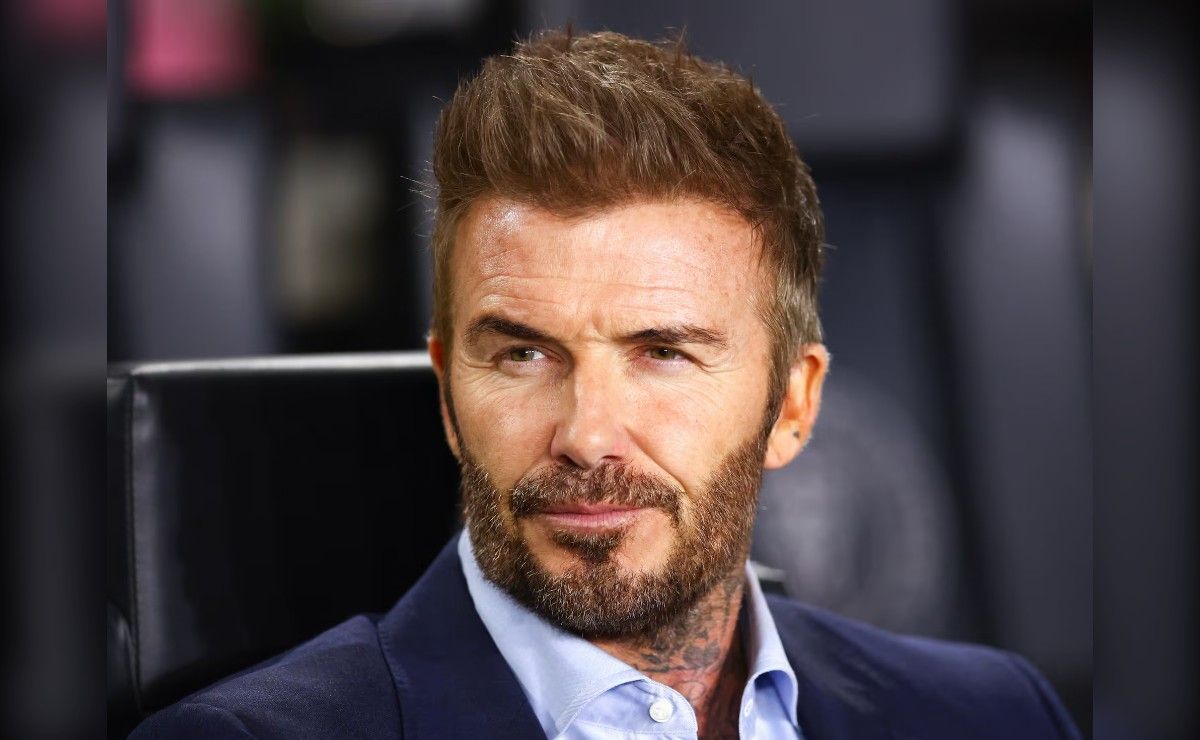 El Jaguar eléctrico de 500.000 euros que David Beckham regaló a su hijo: un clásico de 1954 con tecnología del futuro.