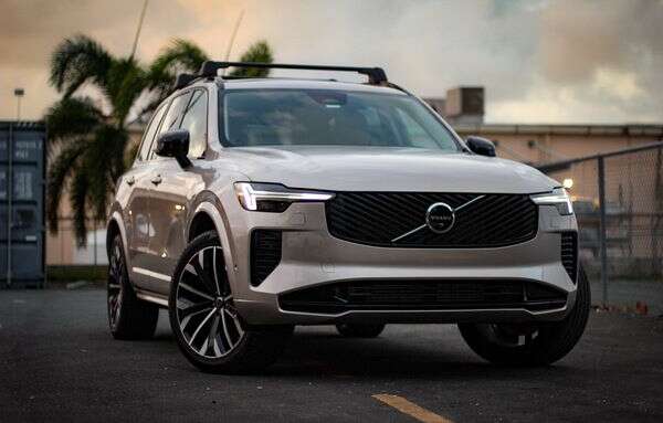 Volvo XC90 T8 PHEV 2026