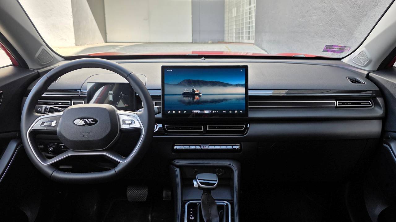 JAC 4 2027 en México: 43 cambios y una versión con un precio de $369,000