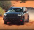 El nuevo Jeep Cherokee Trailhawk prepara su asalto al Ford Bronco Sport con auténtico carácter todoterreno
