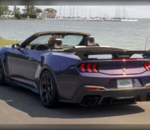 Ford Mustang Dark Horse SC Convertible: 795 CV al aire libre para convertirlo en el Mustang más brutal de la gama.