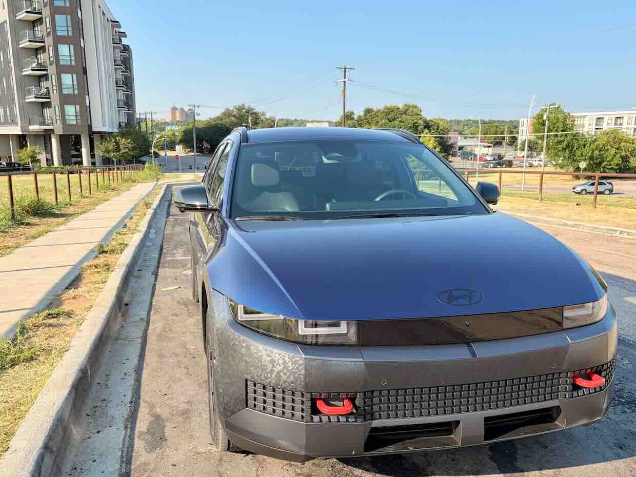 Frontal 3/4 de un Hyundai IONIQ 5 XRT 2026