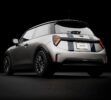 MINI da la vuelta a su rasgo más famoso con una edición especial que juega con los colores