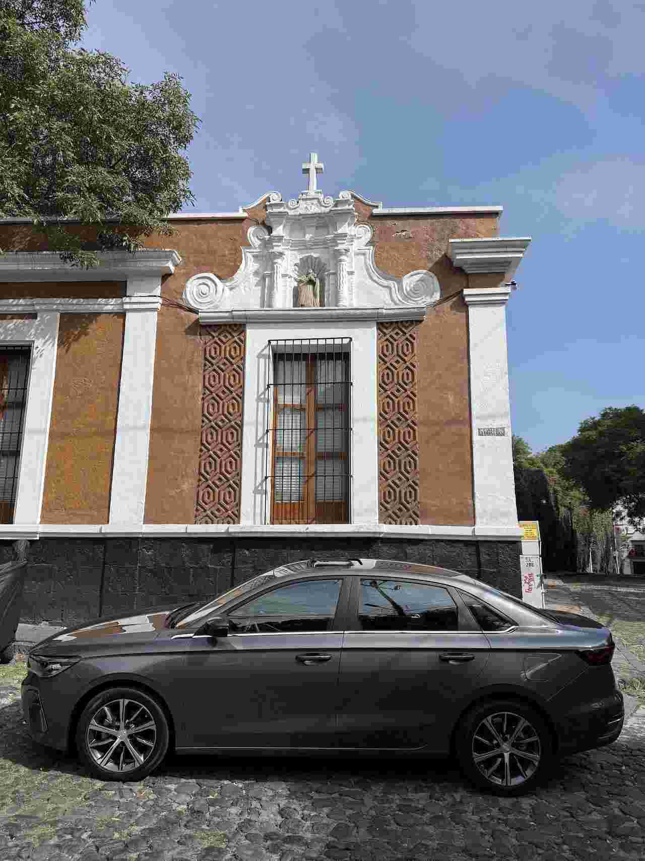 Geely Emgrand 2026