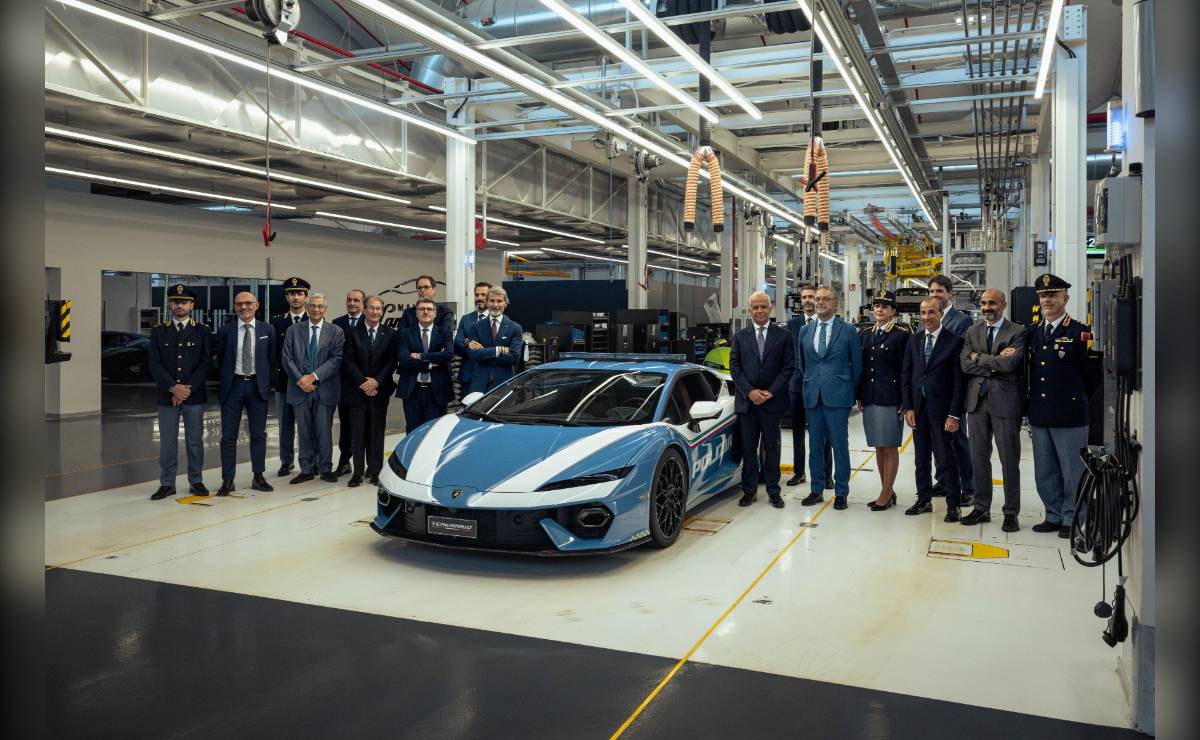 Lamborghini entrega a la Policía italiana un Temerario de 920 CV para salvar vidas.