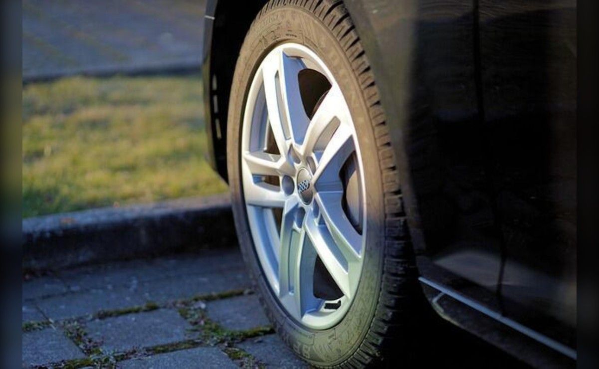Estas son las mejores llantas para coches híbridos y eléctricos: no vale cualquier neumático.