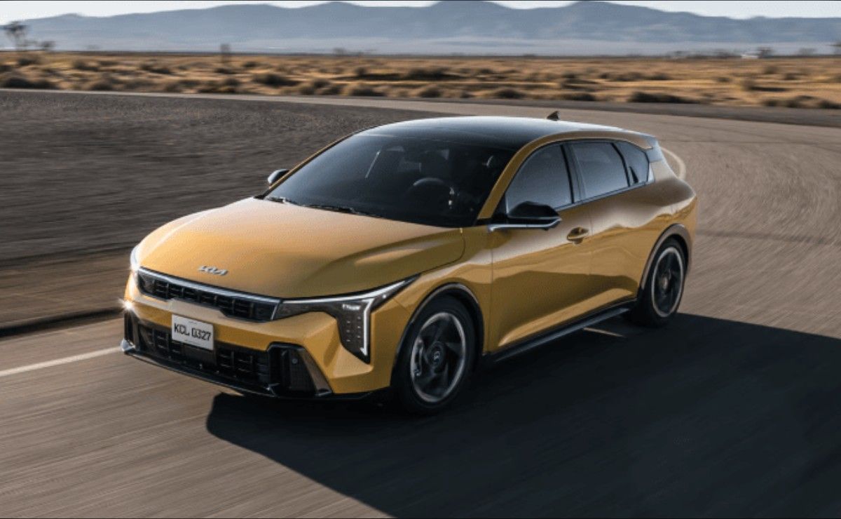 Kia K4 Hatchback 2027: el compacto que llega a México con 190 CV y un precio de 489.900 pesos.