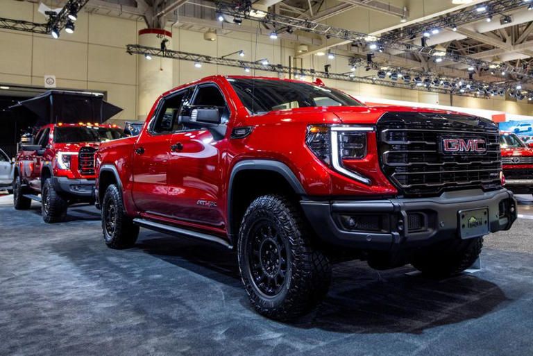 GM desafía la moda híbrida: sus nuevas pick-up apuestan otra vez por el diésel y los grandes V8.