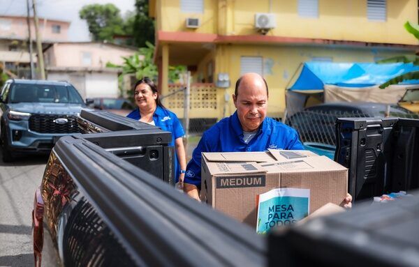 Ford Puerto Rico apoya comedor comunitario en Caimito