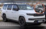 8 coches que dan a los pasajeros su propia pantalla mientras el conductor sigue conduciendo