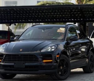 Porsche da marcha atrás y confirma el regreso del Macan a gasolina para 2028.