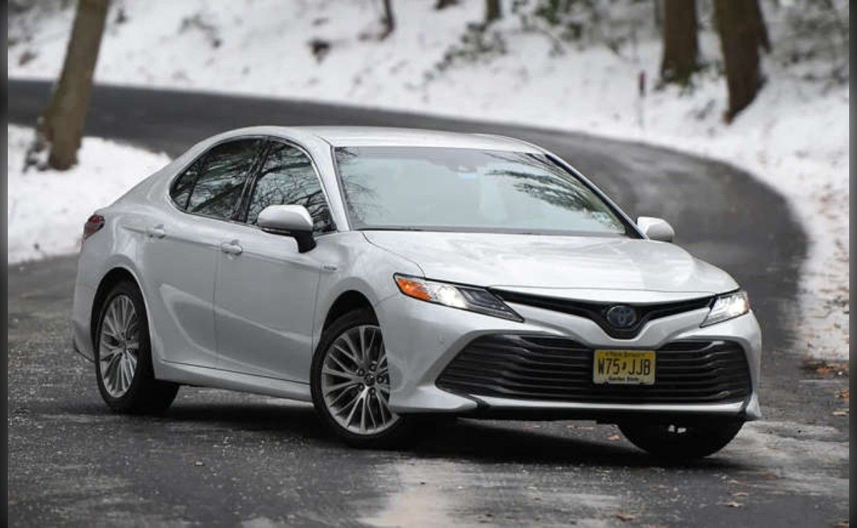 Estos 5 autos son una alternativa a los SUV para jubilados y cuestan mucho menos.